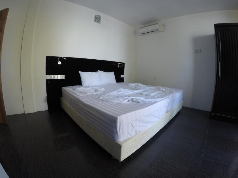 Seven Corals Hotel остров Маафуши Екстериор снимка